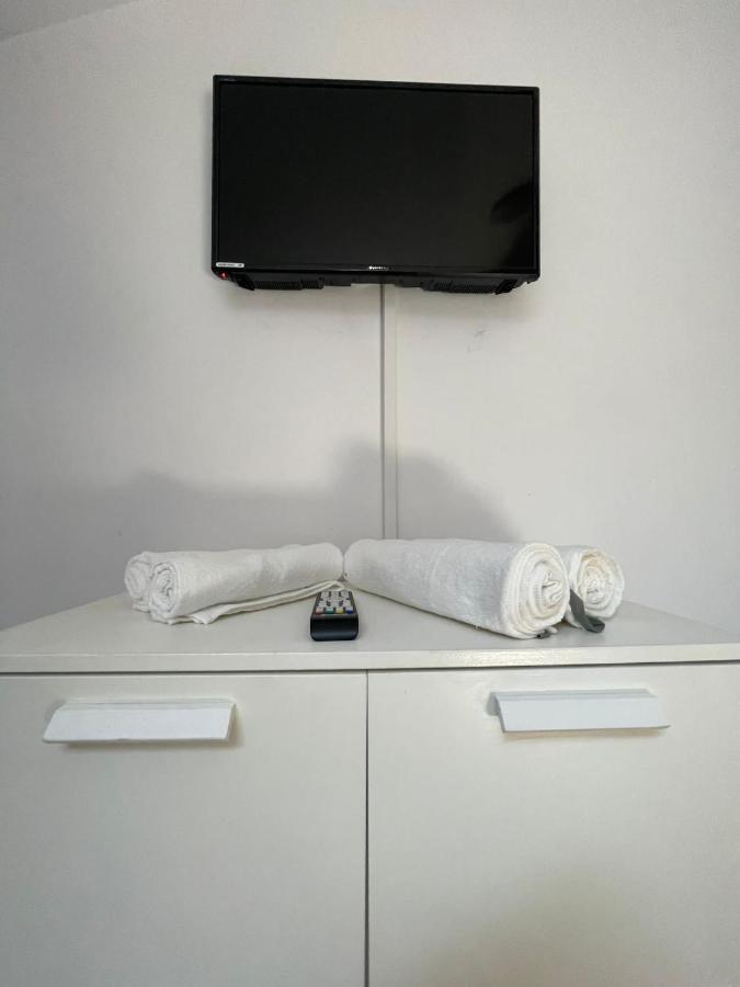 Apartament 2 Camere Chiajna ภายนอก รูปภาพ